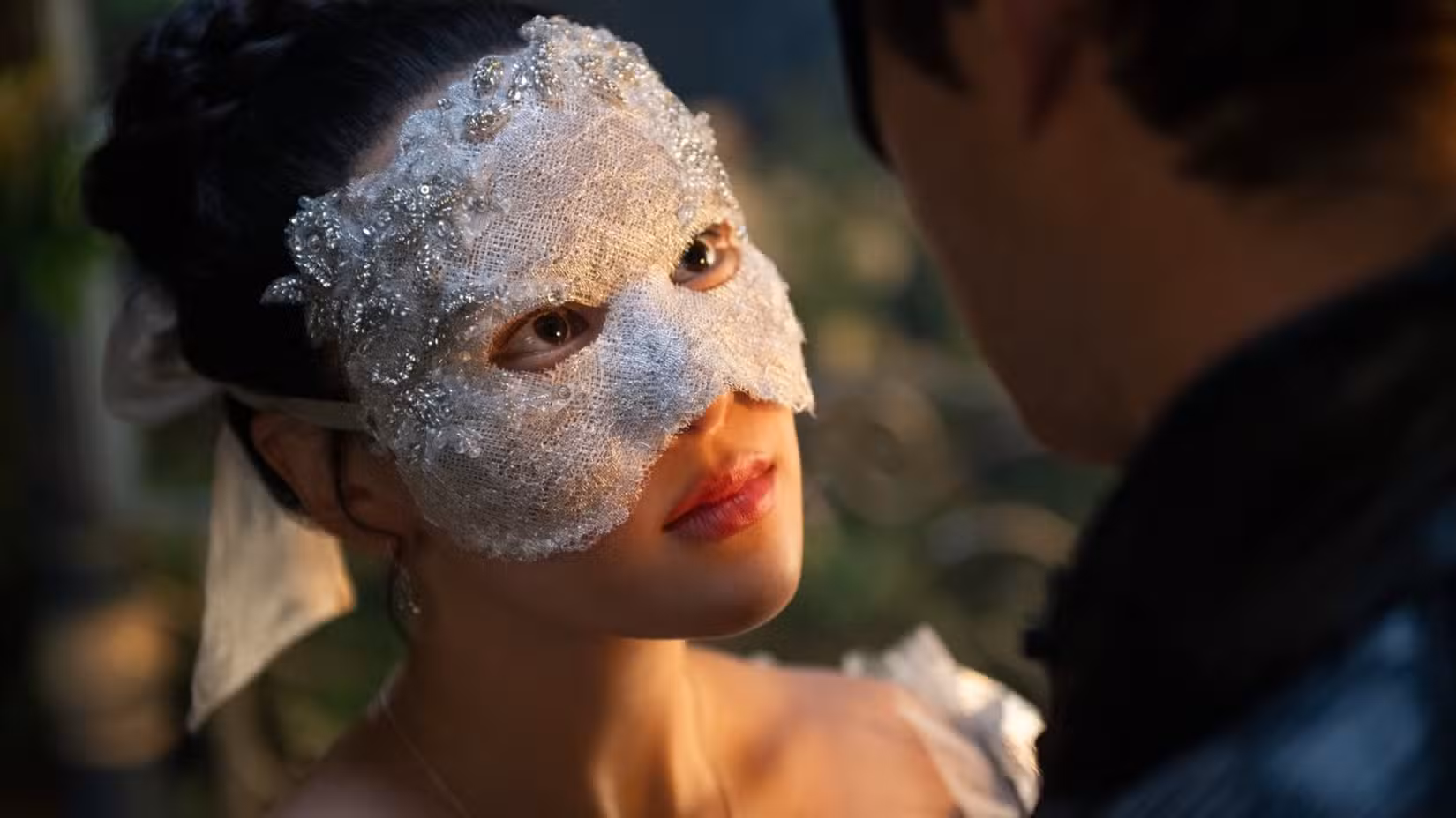 Sophie Baek e Benedict Bridgerton no baile de máscaras da 4ª temporada (Parte 1)