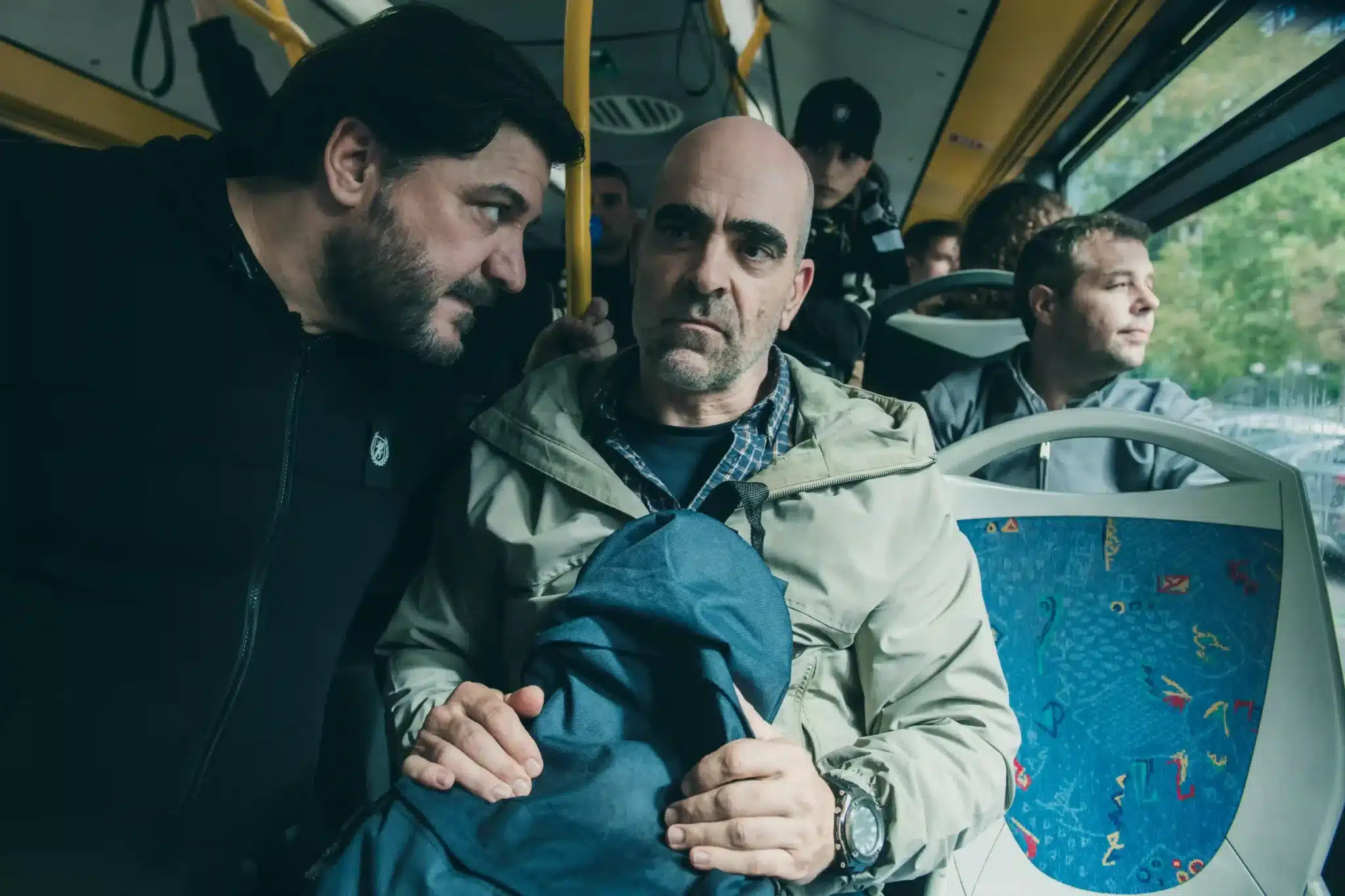 Salvador expõe extremismo e luto em nova série da Netflix