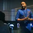 Cirroc Lofton explica por que Jake Sisko usa brinco bajoriano em Star Trek: Academia da Frota Estelar Imagem destacada - Cirroc Lofton explica por que Jake Sisko usa brinco bajoriano em Starfleet Academy