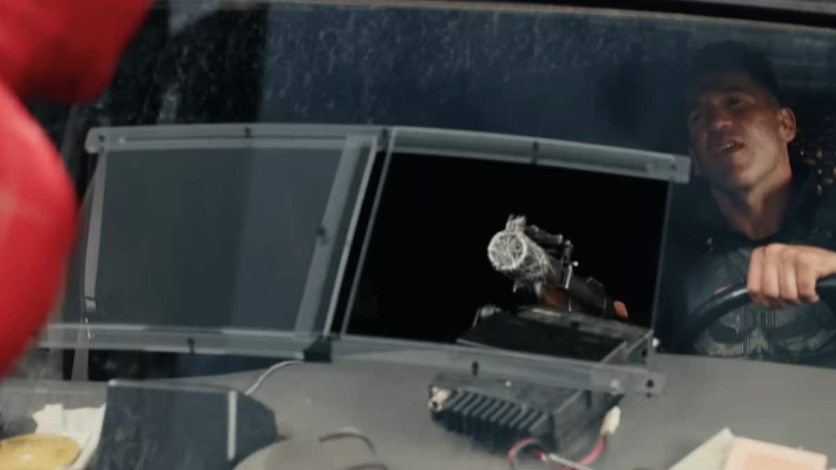 Homem-Aranha: Um Novo Dia mostra Justiceiro (Jon Bernthal), Hulk (Mark Ruffalo) e Escorpião (Michael Mando) ao lado de Tom Holland. Estreia 31 de julho de 2026.